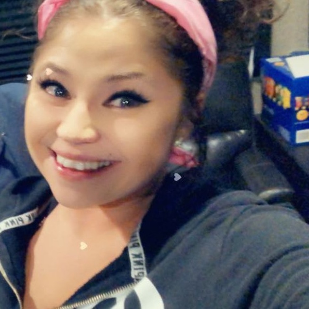 Meet your Posher, Racquel